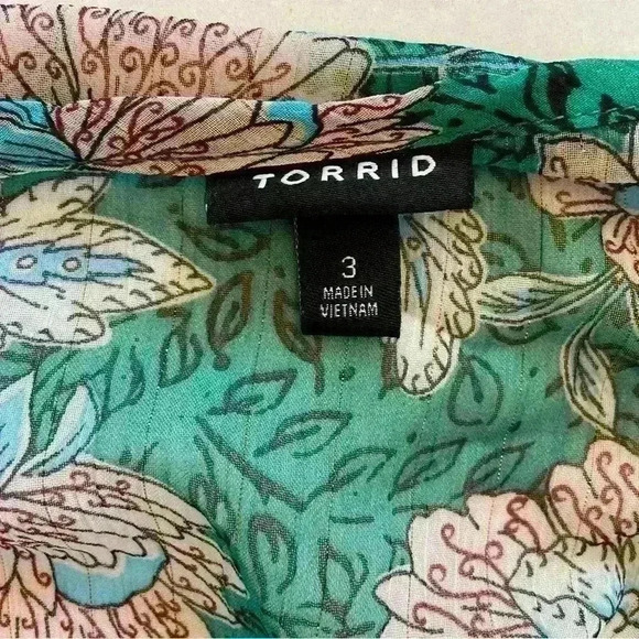 Torrid Chiffon Lurex Button-Up Blouse Size 3X Green Floral Sheer Oversized Flowy - Picture 7 of 9